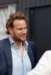 Amsterdam 6 juli 2018
Gordon viert zijn 50e verjaardag bij de Harbour Club en gaat daarna varen met de roze MS de Jordaan. Dirk taat