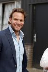 Amsterdam 6 juli 2018
Gordon viert zijn 50e verjaardag bij de Harbour Club en gaat daarna varen met de roze MS de Jordaan. Dirk taat