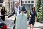 Amsterdam 12 juli 2018
Femke Halsema wordt thuis opgehaald en naar de stopera gebracht waar ze geinstalleerd wordt tot Burgemeester van Amsterdam.