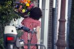 Amsterdam 28 juni 2018
Femke Halsema krijgt bloemen omdat ze de nieuwe burgemeester van Amsterdam wordt.