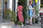 Amsterdam 28 juni 2018
Femke Halsema krijgt bloemen omdat ze de nieuwe burgemeester van Amsterdam wordt.