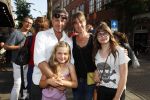 Amsterdam 13 juli 2018
Opening cafe Mimi van actrice Linde van den Heuvel en â€¦. Frederik Brom Nienke Romer en hun kinderen