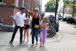 Amsterdam 13 juli 2018
Opening cafe Mimi van actrice Linde van den Heuvel en â€¦. Frederik Brom Nienke Romer en hun kinderen