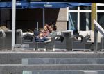 Almere 3 juli 2018
Glennis Grace met haar nieuwe vriend Levy Simon op terras.