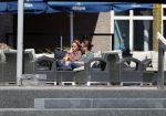 Almere 3 juli 2018
Glennis Grace met haar nieuwe vriend Levy Simon op terras.