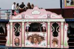 Amsterdam 6 juli 2018
Gordon viert zijn 50e verjaardag bij de Harbour Club en gaat daarna varen met de roze MS de Jordaan.