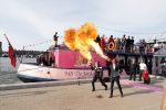 Amsterdam 6 juli 2018
Gordon viert zijn 50e verjaardag bij de Harbour Club en gaat daarna varen met de roze MS de Jordaan.