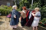 Hem 22 juli 2018
Veiling kleding en inboedel van Imca Marina . Imca gaat verhuizen en heeft daar niet voldoende ruimte.