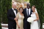 Mallorca 29 juni 2018
Iris van den Ende (1989) en Vincent Biekman (1981) zijn zaterdag 30 juni 2018 â€™sÂ middags in het huwelijk getreden, in aanwezigheid van familie en vrienden. Ze werden getrouwd door Dennis, de neef van Vincent Biekman.  
Iris en Vincent zijn twee weken geleden, op 16 juni 2018, in Amsterdam voor de wet getrouwd. 
De getuigen van Iris waren vriendin Madeline en haar broer Vincent. Voor Vincent getuigden zijn twee oudste vrienden Eli en Jermaine. 
De bruidsjurk van Iris werd ontworpen door Armani PrivÃ©. Joop en Janine v d Ende waren natuurlijk aanwezig op deze prachtige dag.