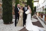 Mallorca 29 juni 2018
Iris van den Ende (1989) en Vincent Biekman (1981) zijn zaterdag 30 juni 2018 â€™sÂ middags in het huwelijk getreden, in aanwezigheid van familie en vrienden. Ze werden getrouwd door Dennis, de neef van Vincent Biekman.  
Iris en Vincent zijn twee weken geleden, op 16 juni 2018, in Amsterdam voor de wet getrouwd. 
De getuigen van Iris waren vriendin Madeline en haar broer Vincent. Voor Vincent getuigden zijn twee oudste vrienden Eli en Jermaine. 
De bruidsjurk van Iris werd ontworpen door Armani PrivÃ©. Joop en Janine v d Ende waren natuurlijk aanwezig op deze prachtige dag.