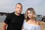 Amsterdam 6 juli 2018
Gordon viert zijn 50e verjaardag bij de Harbour Club en gaat daarna varen met de roze MS de Jordaan. Johnny Heitinga met Charlotte