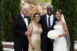 Mallorca 29 juni 2018
Iris van den Ende (1989) en Vincent Biekman (1981) zijn zaterdag 30 juni 2018 â€™sÂ middags in het huwelijk getreden, in aanwezigheid van familie en vrienden. Ze werden getrouwd door Dennis, de neef van Vincent Biekman.  
Iris en Vincent zijn twee weken geleden, op 16 juni 2018, in Amsterdam voor de wet getrouwd. 
De getuigen van Iris waren vriendin Madeline en haar broer Vincent. Voor Vincent getuigden zijn twee oudste vrienden Eli en Jermaine. 
De bruidsjurk van Iris werd ontworpen door Armani PrivÃ©. Joop en Janine v d Ende waren natuurlijk aanwezig op deze prachtige dag.