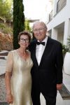 Mallorca 29 juni 2018
Iris van den Ende (1989) en Vincent Biekman (1981) zijn zaterdag 30 juni 2018 â€™sÂ middags in het huwelijk getreden, in aanwezigheid van familie en vrienden. Ze werden getrouwd door Dennis, de neef van Vincent Biekman.  
Iris en Vincent zijn twee weken geleden, op 16 juni 2018, in Amsterdam voor de wet getrouwd. 
De getuigen van Iris waren vriendin Madeline en haar broer Vincent. Voor Vincent getuigden zijn twee oudste vrienden Eli en Jermaine. 
De bruidsjurk van Iris werd ontworpen door Armani PrivÃ©. Joop en Janine v d Ende waren natuurlijk aanwezig op deze prachtige dag.
