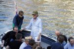 Amsterdam 29 juni 2018
Forum voor Democratie van Thierry Baudet varen met relaties door de grachten van Amsterdam . oa aanwezig Matthijs Albers Jort kelder (met eigen boot) Alwien Tulner Mat Herben Theo Hiddema en Ebru Umar.