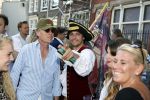 Amsterdam 29 juni 2018
Forum voor Democratie van Thierry Baudet varen met relaties door de grachten van Amsterdam . oa aanwezig Matthijs Albers Jort kelder (met eigen boot) Alwien Tulner Mat Herben Theo Hiddema en Ebru Umar.