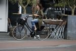 Amsterdam 9 juli 2018
Kim v Kooten met een soepje op de fiets.