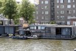 Amsterdam 27 juli 2018
Woonark van Kluun ( Raymond v d Klundert) woonboot.