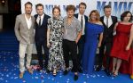 Amsterdam 17 juli 2018
Premiere Mamma mia in Tuschinski.
Emiel de Jong, Jeremy Irvine (Young Sam), Jessica Keenan Wynn (Young Tanya), Soy Kroon, Hugh Skinner (Young Harry), Antje Monteiro, Josh Dylan (Young Bill), Alexa Laurie Davies (Young Rosie) en Zjon Smaal