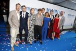 Amsterdam 17 juli 2018
Premiere Mamma mia in Tuschinski.
Emiel de Jong, Jeremy Irvine (Young Sam), Jessica Keenan Wynn (Young Tanya), Soy Kroon, Hugh Skinner (Young Harry), Antje Monteiro, Josh Dylan (Young Bill), Alexa Laurie Davies (Young Rosie) en Zjon Smaal
