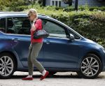 Maarssen Blaricum 7 juli 2018
Berend Boudewijn gaat wandelen bij de Maarsenveense Plassen en daarna rijdt hij naar het Ter Gooi ziekenhuis waar hij zijn vrouw Martine Bijl ophaalt. Daarna gaan ze lunchen bij restaurant de Goede Gooijer.