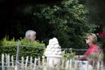 Maarssen Blaricum 7 juli 2018
Berend Boudewijn gaat wandelen bij de Maarsenveense Plassen en daarna rijdt hij naar het Ter Gooi ziekenhuis waar hij zijn vrouw Martine Bijl ophaalt. Daarna gaan ze lunchen bij restaurant de Goede Gooijer.