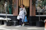 Amsterdam 14 juli 2018
Neelie Kroes aan het winkelen met haar kleindochter.