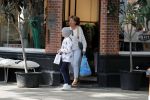 Amsterdam 14 juli 2018
Neelie Kroes aan het winkelen met haar kleindochter.