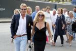 Amsterdam 6 juli 2018
Gordon viert zijn 50e verjaardag bij de Harbour Club en gaat daarna varen met de roze MS de Jordaan. Patricia Paay met haar man Robert