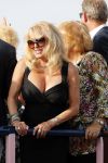 Amsterdam 6 juli 2018
Gordon viert zijn 50e verjaardag bij de Harbour Club en gaat daarna varen met de roze MS de Jordaan. Patricia Paay met haar man Robert
