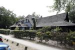 Maarssen Blaricum 7 juli 2018
Berend Boudewijn gaat wandelen bij de Maarsenveense Plassen en daarna rijdt hij naar het Ter Gooi ziekenhuis waar hij zijn vrouw Martine Bijl ophaalt. Daarna gaan ze lunchen bij restaurant de Goede Gooijer.