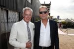 Amsterdam 6 juli 2018
Gordon viert zijn 50e verjaardag bij de Harbour Club en gaat daarna varen met de roze MS de Jordaan. Rick Luijcx