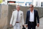Amsterdam 6 juli 2018
Gordon viert zijn 50e verjaardag bij de Harbour Club en gaat daarna varen met de roze MS de Jordaan. Rick Luijcx