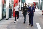 Amsterdam 12 juli 2018
Femke Halsema wordt thuis opgehaald en naar de stopera gebracht waar ze geinstalleerd wordt tot Burgemeester van Amsterdam. De man van Femke Robert Oey met hun zoon en een vriendje