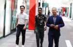 Amsterdam 12 juli 2018
Femke Halsema wordt thuis opgehaald en naar de stopera gebracht waar ze geinstalleerd wordt tot Burgemeester van Amsterdam. De man van Femke Robert Oey met hun zoon en een vriendje