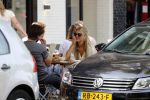 Amsterdam 19 juli 2018
Rick Brandsteder met zijn vriendin Roosje Kuizenga op terras.