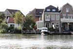 Weesp 4 juli 2018
Sara Kroos haar huis / huizen (de 2 linker) aan de vecht in Weesp
