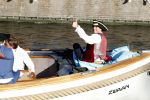 Amsterdam 29 juni 2018
Forum voor Democratie van Thierry Baudet varen met relaties door de grachten van Amsterdam . oa aanwezig Matthijs Albers Jort kelder (met eigen boot) Alwien Tulner Mat Herben Theo Hiddema en Ebru Umar.