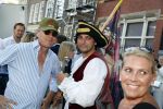 Amsterdam 29 juni 2018
Forum voor Democratie van Thierry Baudet varen met relaties door de grachten van Amsterdam . oa aanwezig Matthijs Albers Jort kelder (met eigen boot) Alwien Tulner Mat Herben Theo Hiddema en Ebru Umar.