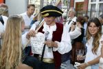 Amsterdam 29 juni 2018
Forum voor Democratie van Thierry Baudet varen met relaties door de grachten van Amsterdam . oa aanwezig Matthijs Albers Jort kelder (met eigen boot) Alwien Tulner Mat Herben Theo Hiddema en Ebru Umar.