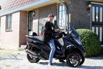 Vinkeveen 29 juni 2018
Thomas Berge op zijn nieuwe MP3 piaggio motor.