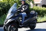 Vinkeveen 29 juni 2018
Thomas Berge op zijn nieuwe MP3 piaggio motor.