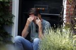 Amsterdam 29 juni 2018
Twan Huys zit voor zijn huis te bellen.