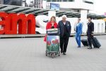 Amsterdam, 25 Juni 2018 
Schiphol.
Willirord Frequin met zijn vriendin Gesina Lodewijkxs
 voor vertrek voor een nieuw TV programma voor 4 weken.