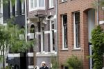 Amsterdam 6 juli 2019
In de v Eeghenstraat is er een bom af gegaan. Leco v Zadelhoff woont er bijna naast.