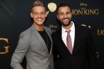 Amsterdam 15 juli 2019
Premiere the lion king in tuschinski. Ferry Doedens met zijn vriend