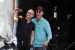 Amsterdam 30 juli 2019
Frank en Rogier ( Paleis voor een prikkie) met hun honden op de cornelis schuytstraat.