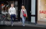 Amsterdam 3 juli 2019
Frenkie de Jong met zijn vriendin Mikky Kiemeney op de PC Hooftstraat. Frenkie draagt kleding van het merk van zijn vriendin.