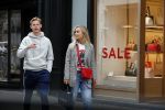 Amsterdam 3 juli 2019
Frenkie de Jong met zijn vriendin Mikky Kiemeney op de PC Hooftstraat. Frenkie draagt kleding van het merk van zijn vriendin.