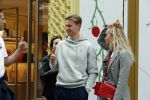 Amsterdam 3 juli 2019
Frenkie de Jong met zijn vriendin Mikky Kiemeney op de PC Hooftstraat. Frenkie draagt kleding van het merk van zijn vriendin.