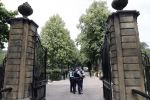 Den Haag 19 juli 2019
Jaarlijkse fotouurtje in de thuisn van Huis ten Bosch . Aanwezig Koning Willem Alexander Koningin Maxima Prinses Amalia Alexia en Ariane.